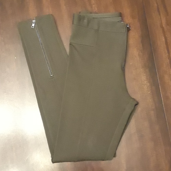 NWOT BCBGMAXAZRIA Seamed Zipper Ponte leggings - Picture 3 of 5